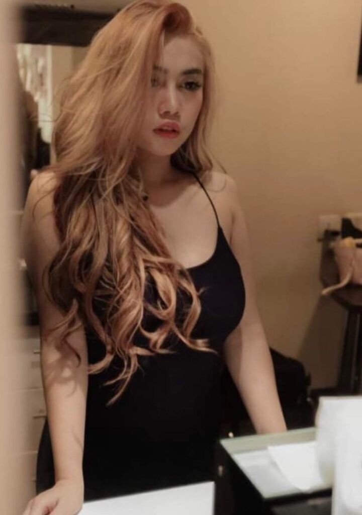 Farah Outcall Girl escort
